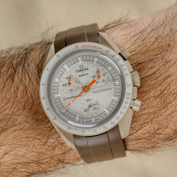 KLOCKARMBAND-FÖR-OMEGA-X-SWATCH-MOONSWATCH-GRAND-PRIX-BRUNT