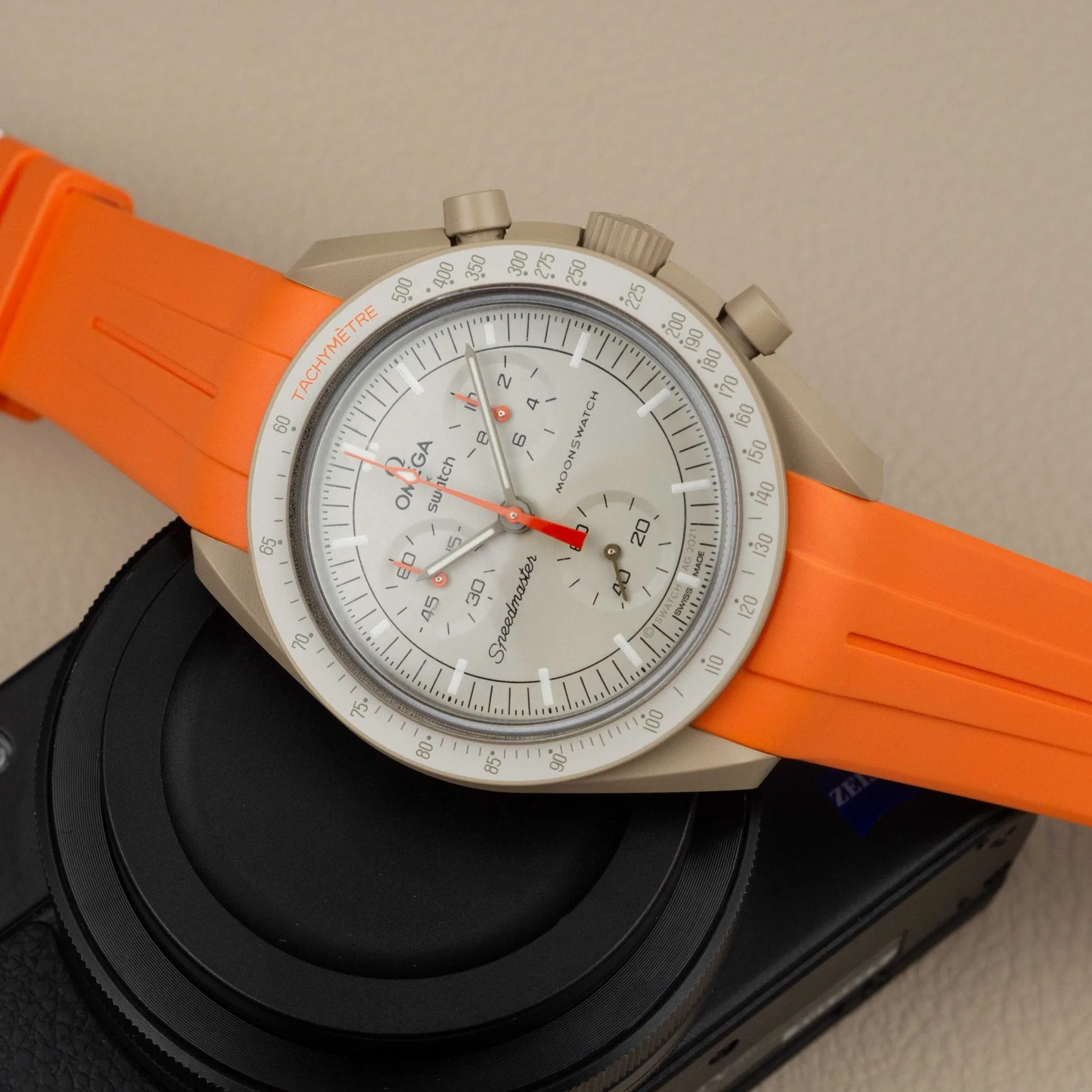 Rubber strap for Omega X Moonswatch - Grand Prix - Orange - Image 9