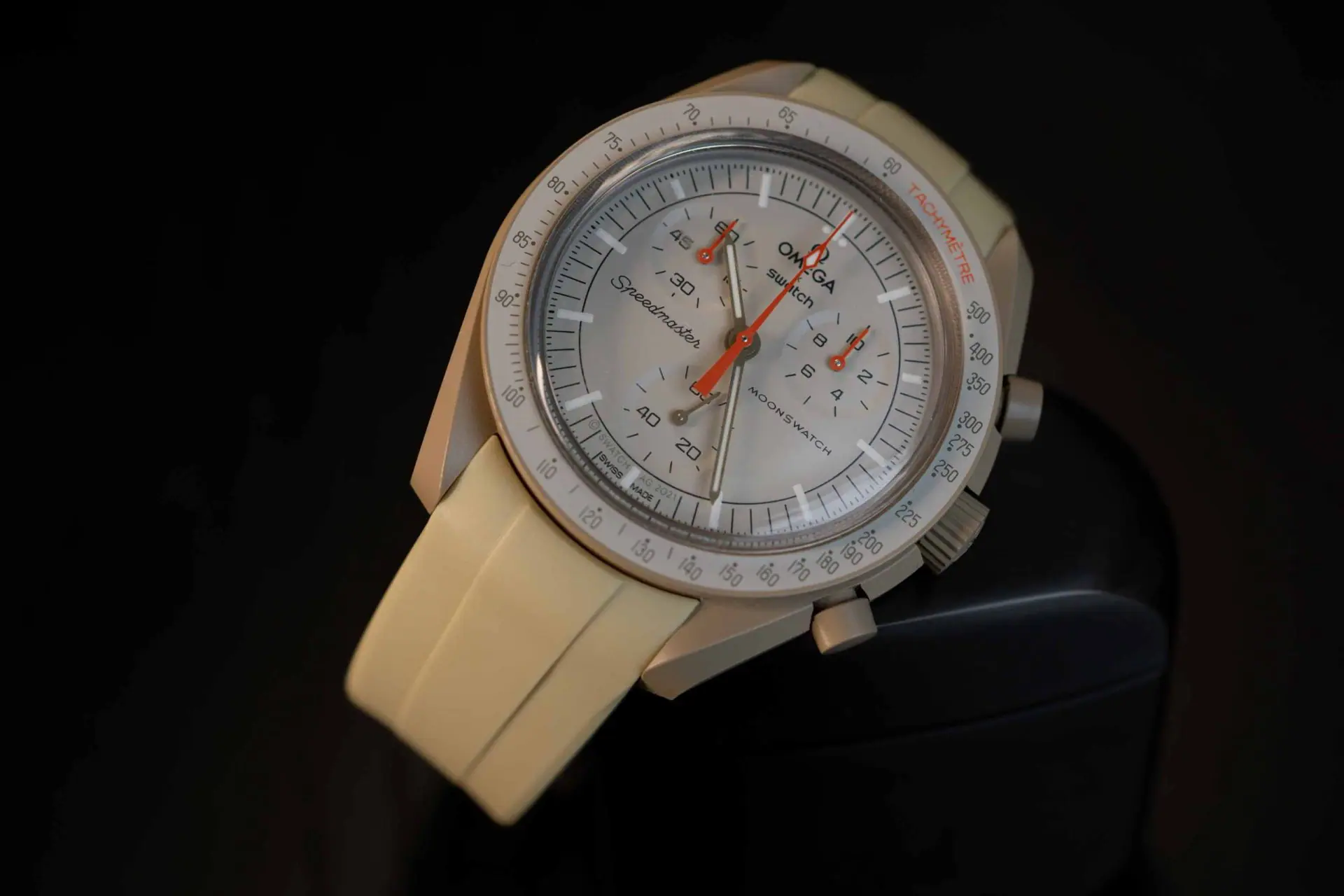 Rubber strap for Omega X Moonswatch - Beige - Image 9